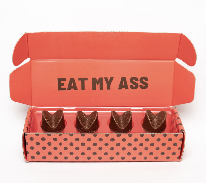 7 Hilarious Anonymous Pranks To Send By Mail! Smell My Thongs